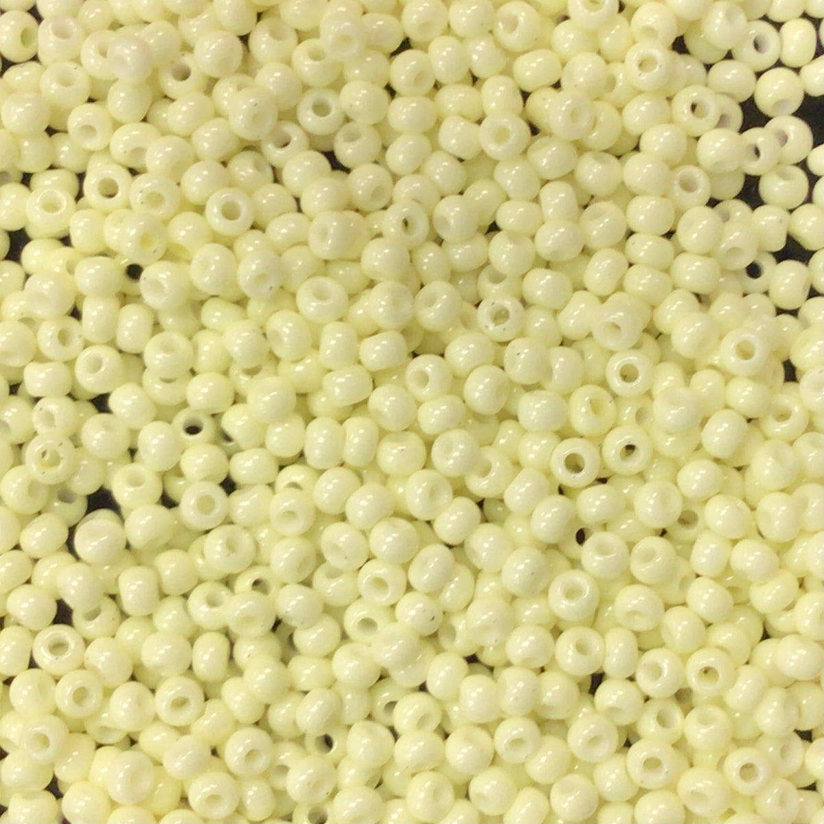 Macaron Color Seed Beads Size 11/0 - Pina Colada