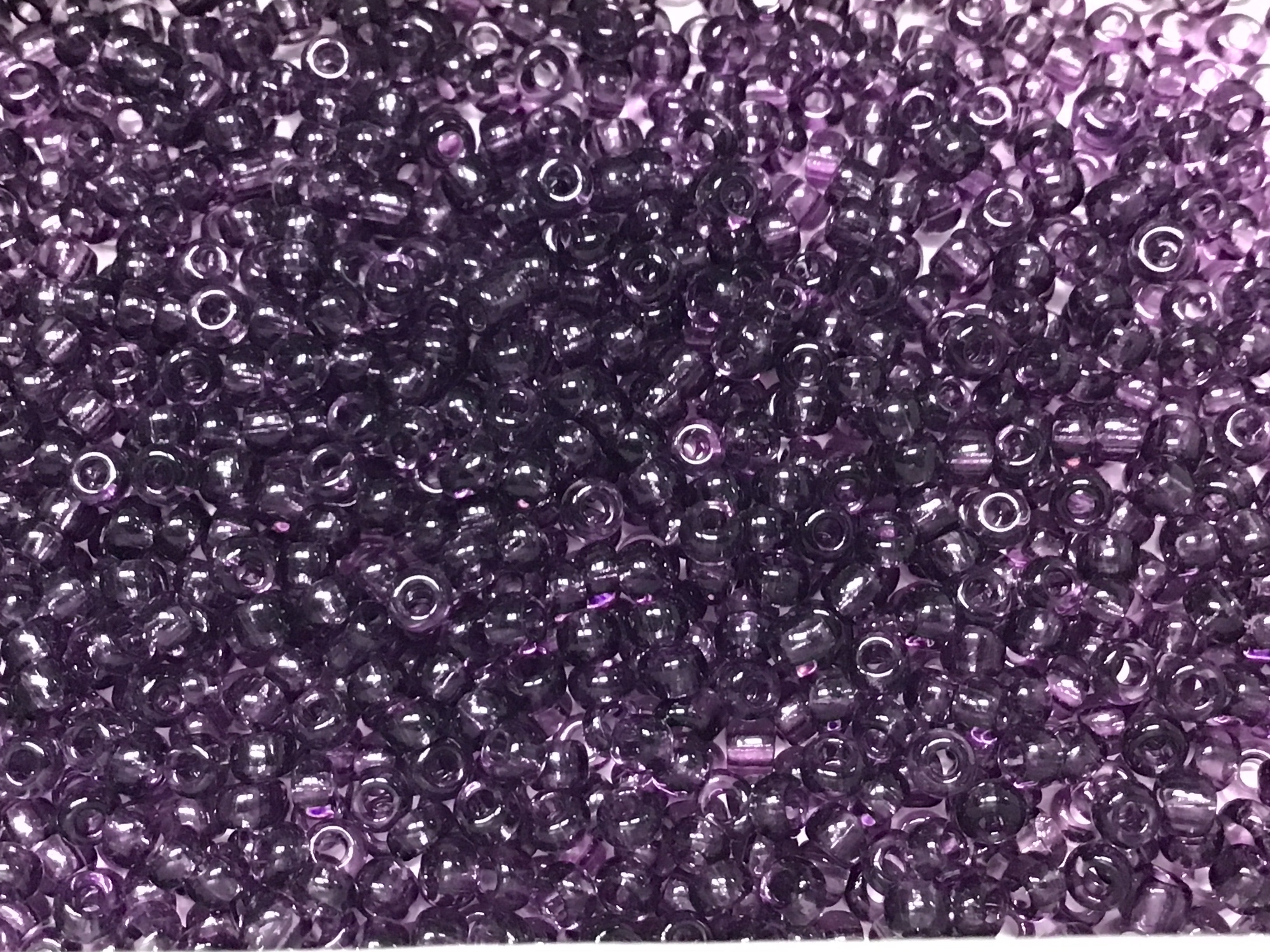 Seed Beads Size 11/0 - Sheer Berry